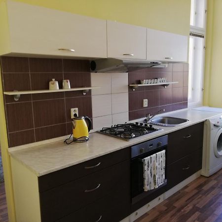 Imperia Apartment การ์โลวีวารี ภายนอก รูปภาพ